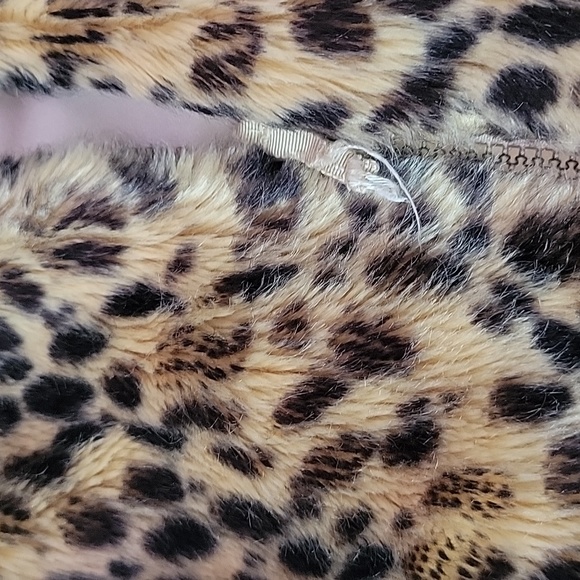 Crewcuts Leopard Faux Fur Vest/ 4-5. - Picture 6 of 8